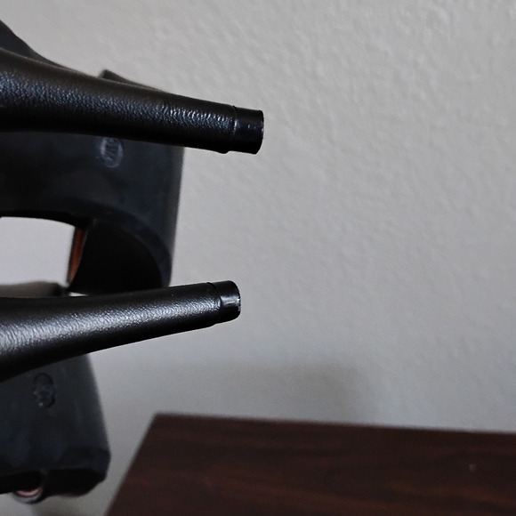 Calvin Klein pumps - Picture 3 of 5